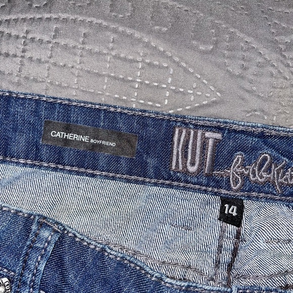 Catherine Boyfriend Royal Wash - Picture 5 of 7